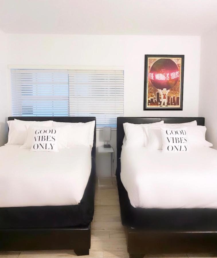 2 Bedroom Ocean Drive Newly Renovated マイアミビーチ エクステリア 写真