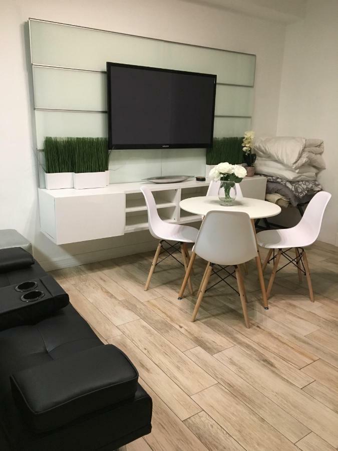 2 Bedroom Ocean Drive Newly Renovated マイアミビーチ エクステリア 写真